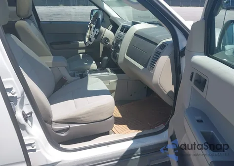 2012 Ford Escape Xlt z USA, uszkodzony, nr VIN 1FMCU0D71CKB16689